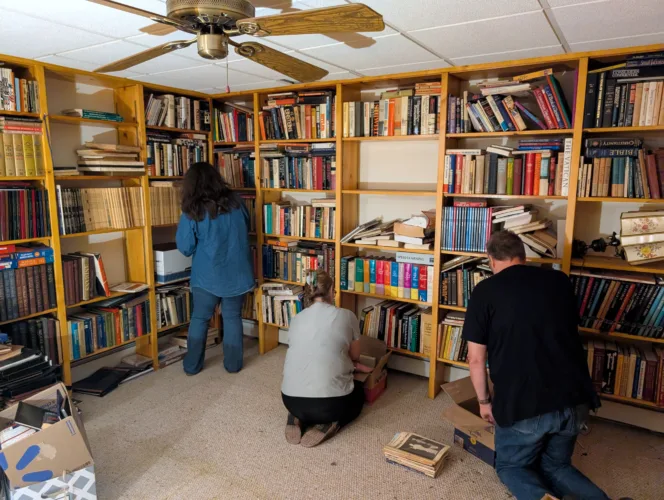 Former school director donates book collection to Ross Library for upcoming book sale